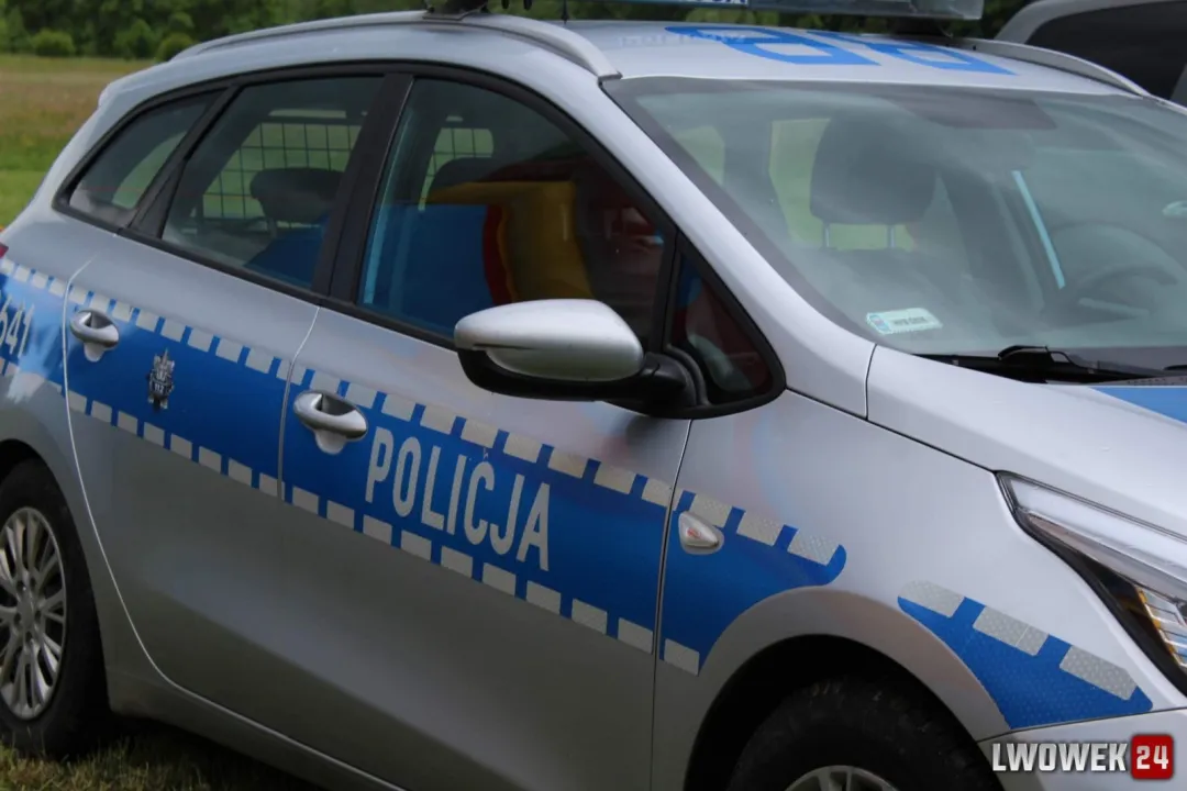 Lwówek Śl: 36-latek zatrzymany za znęcanie się nad rodzicami. Opuścił mieszkanie z nożem w ręku