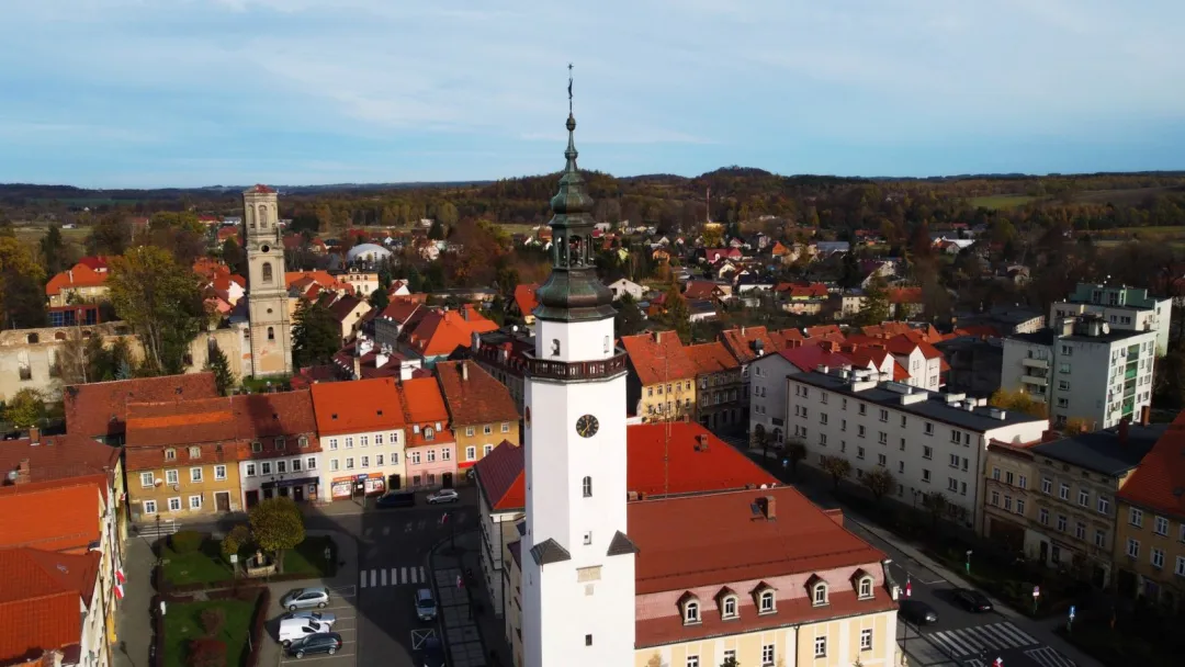 Plac Wolności w nowej odsłonie – rusza modernizacja rynku w Mirsku