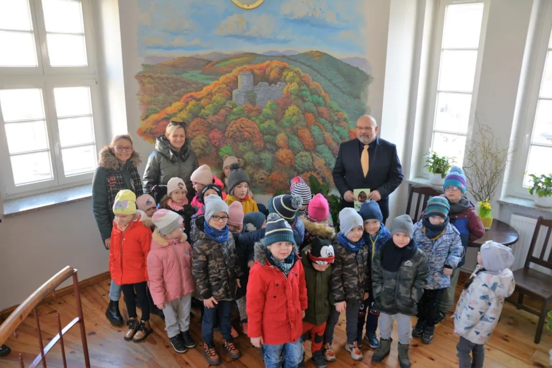 Przedszkolaki odwiedziły wleński urząd