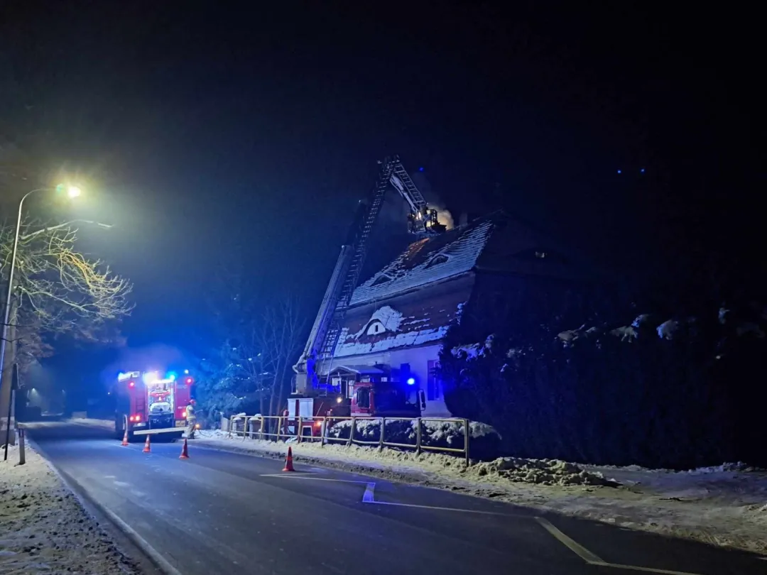 Pożar sadzy kominowej w Płóczkach Dolnych