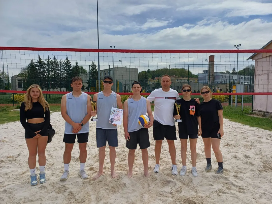 Mistrzostwa Powiatu Lwóweckiego w Siatkówce Plażowej Dziewcząt i Chłopców