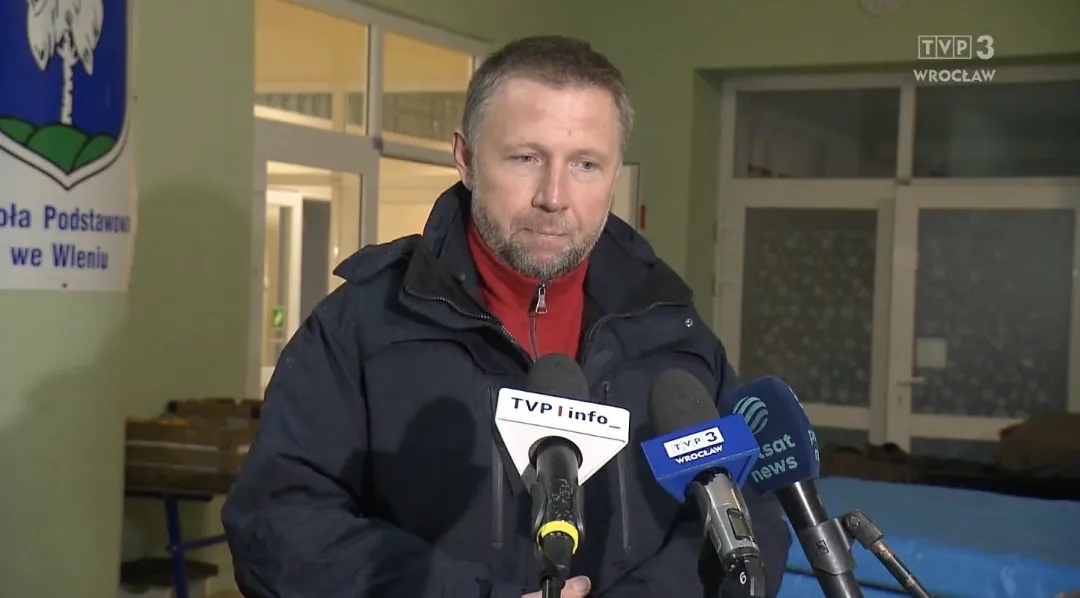 Pełnomocnik rządu ds. odbudowy po powodzi Marcin Kierwiński odwiedził Wleń