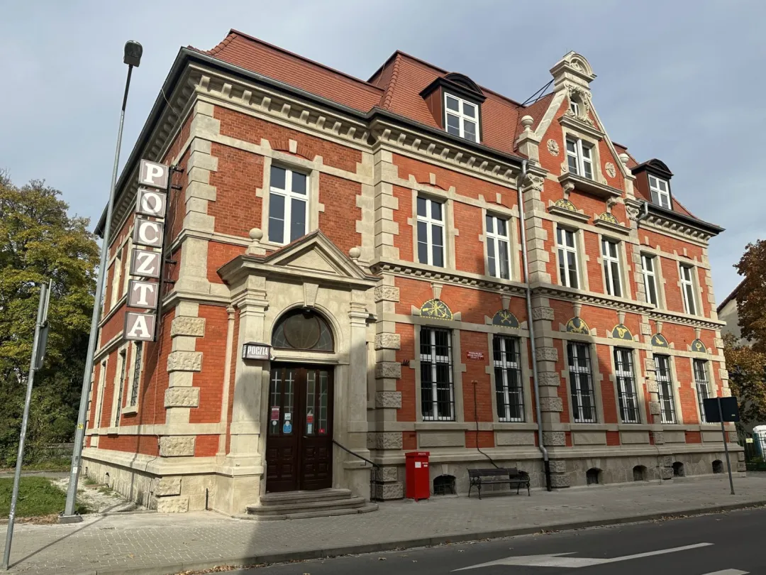 Nowe życie lwóweckiej poczty: Odrestaurowany zabytek cieszy oko [ZDJĘCIA]