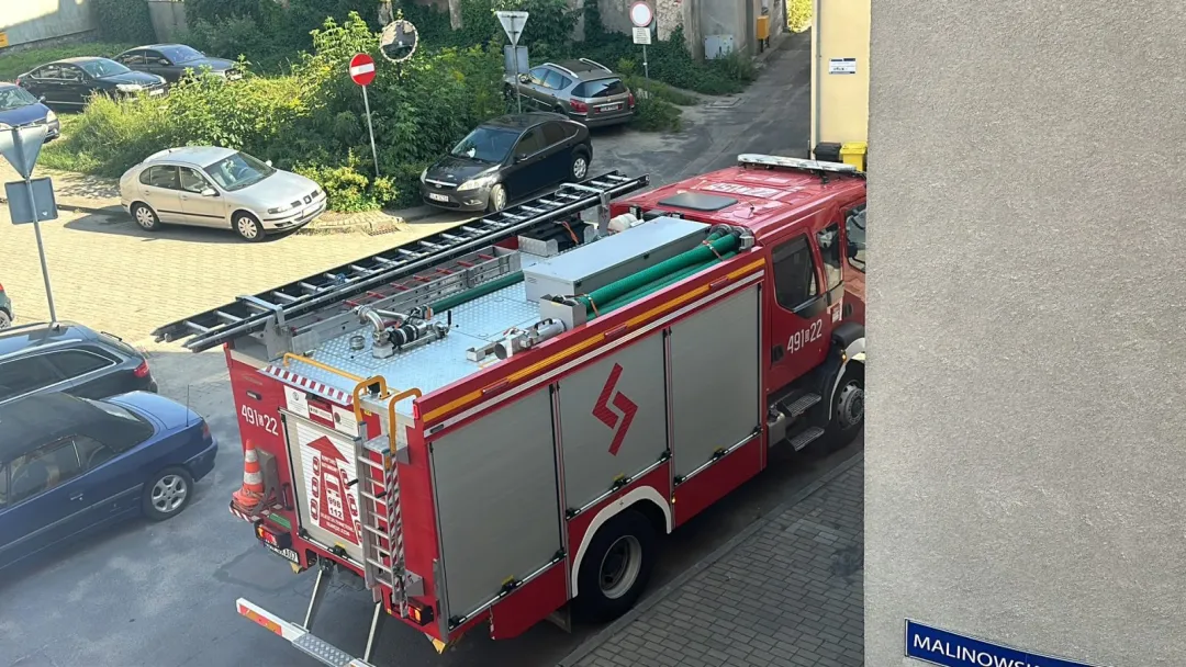 Dźwięk czujnika czadu w bloku na Stogryna. Przyjechała straż pożarna