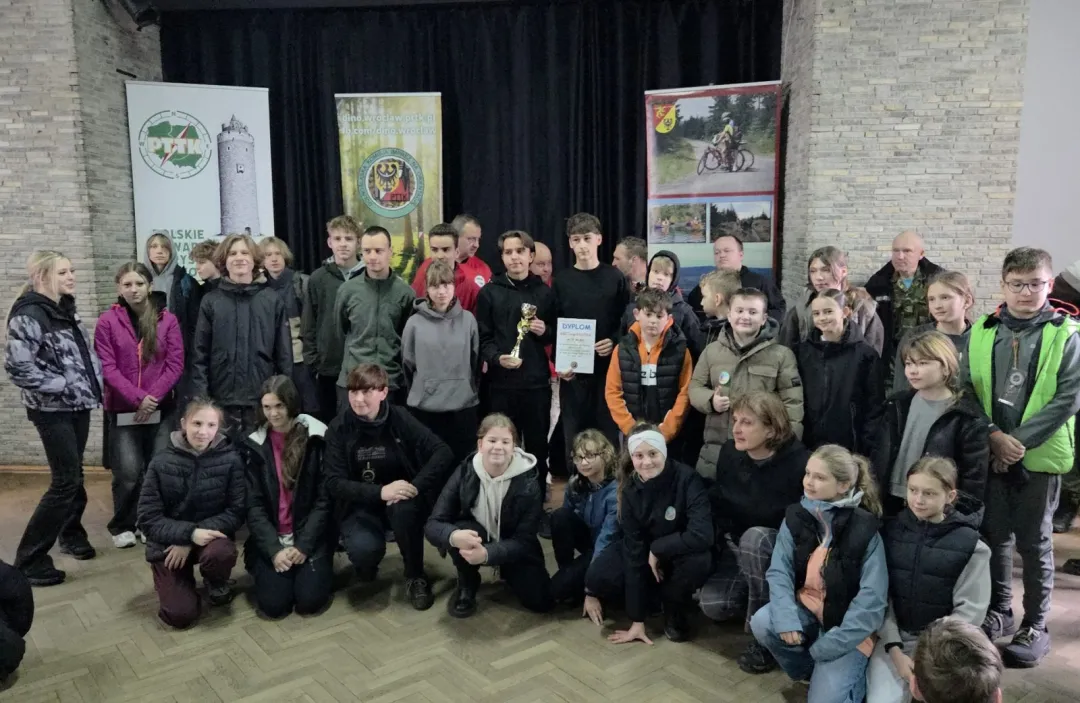 Turyści z Dolnego Śląska rywalizowali na Marszach na Orientację „Wiosna 2026” we Wleniu