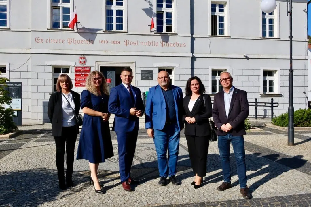 Przedstawiciele gminy Kamieńsk z wizytą we Wleniu. Pomogli oni gminie podczas powodzi