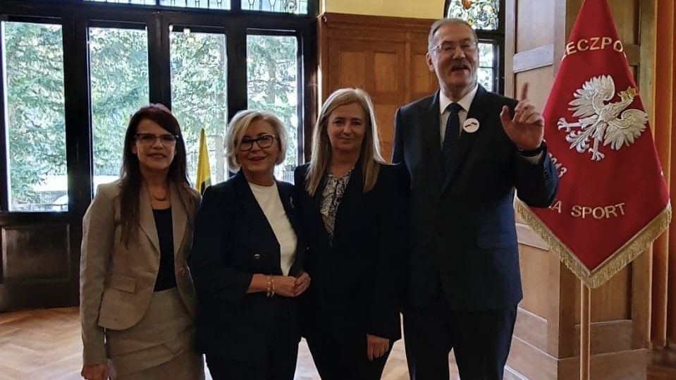 Nauczycielki nagrodzone przez Dolnośląskiego Kuratora Oświaty