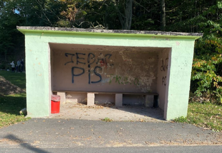 ***** *** na przystanku. Będzie remont?