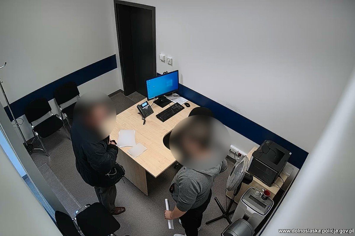 Chciał wręczył łapówkę, bo jechał pijany