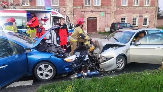 Czołowe zderzenie w Lubaniu