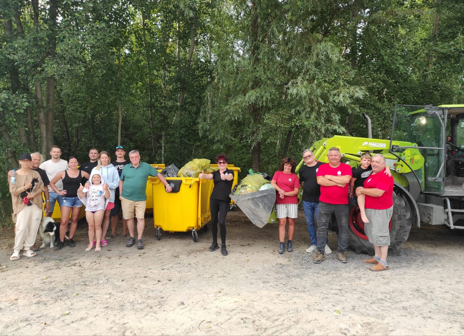 Posprzątali plażę w Rakowicach Małych