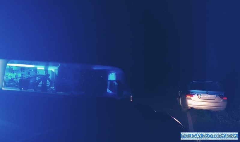 Niesamowita podróż nietrzeźwego kierowcy BMW: Od pobocza prosto do policyjnego aresztu!