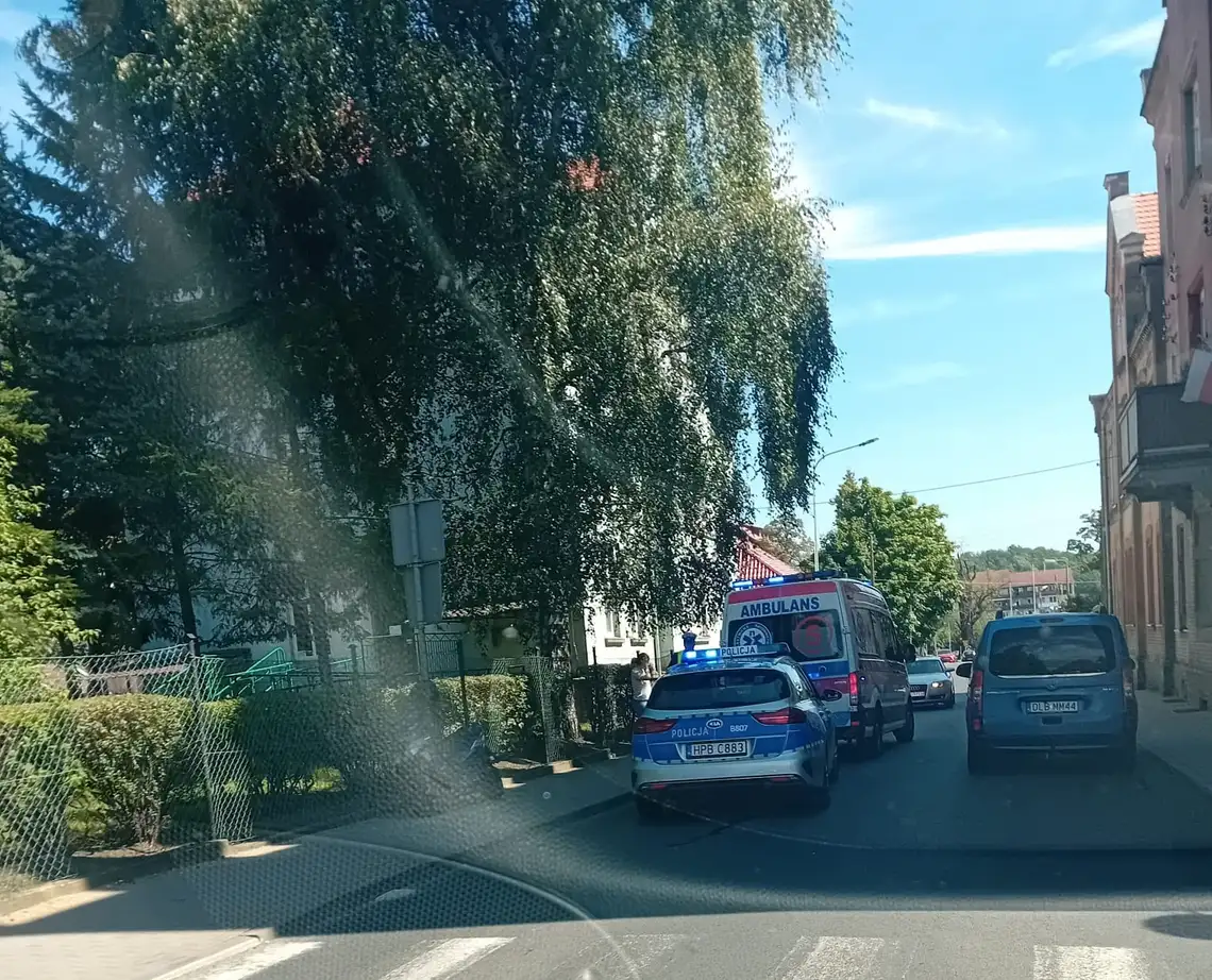 Wypadek na Lwóweckiej. Kierowca skutera stracił przytomność za kierownicą