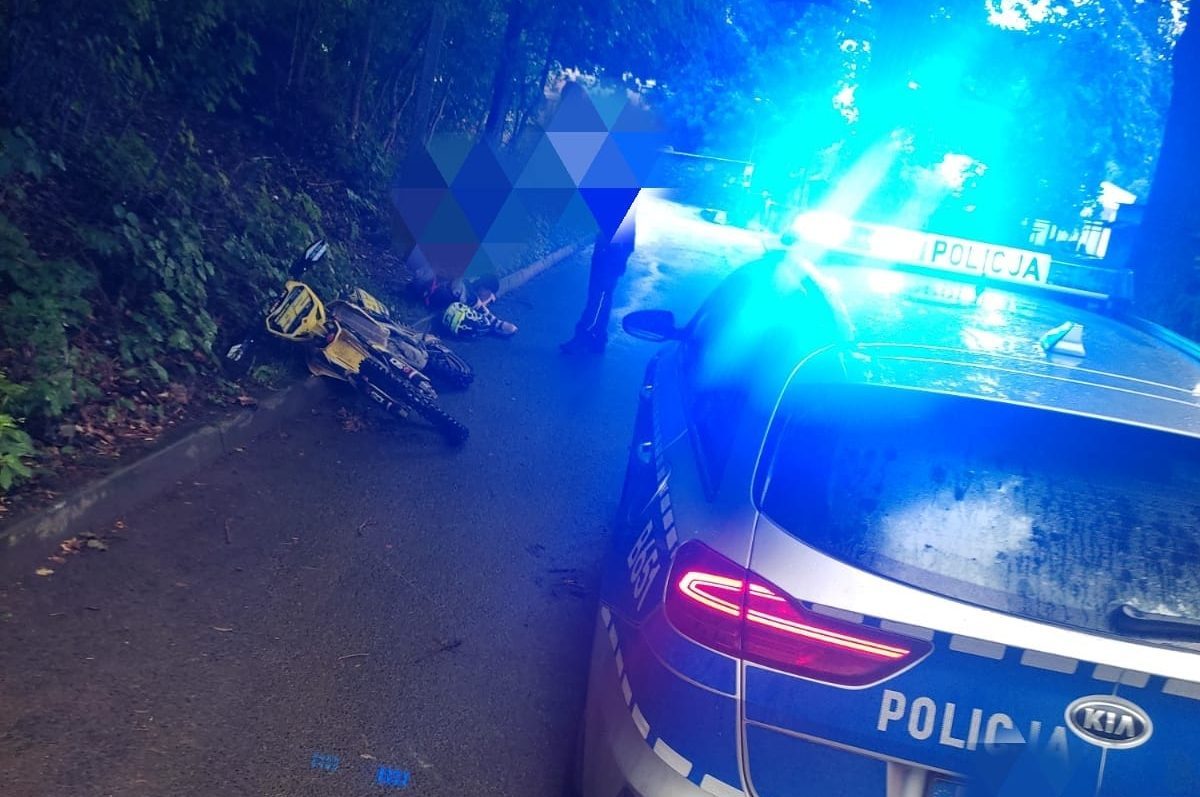 Jechał bez blach, uprawnień, OC i pod wpływem. Gdy zatrzymała go policja zaczął uciekać