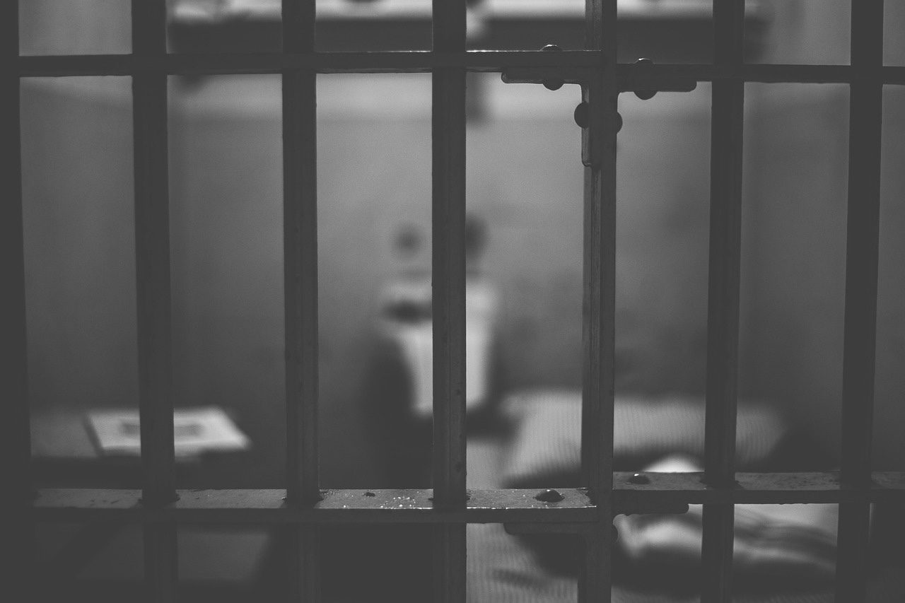 Pobił i próbował zgwałcić nastolatkę z naszego powiatu. 24-latek usłyszał wyrok