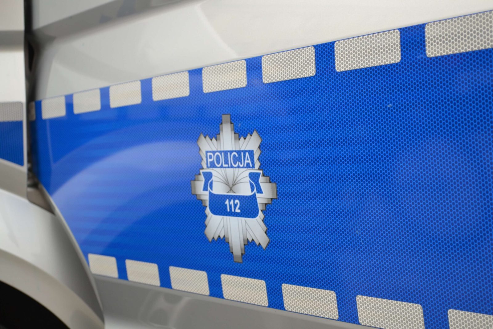 36-latek z powiatu lwóweckiego bił swoją żonę i dzieci. Grozi mu 8 lat