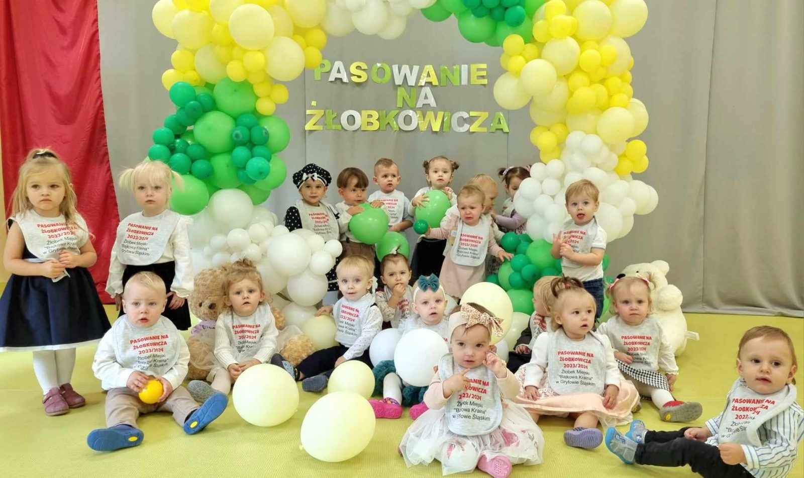 Pasowanie na żłobkowicza w "Bajkowej Krainie" w Gryfowie Śl.