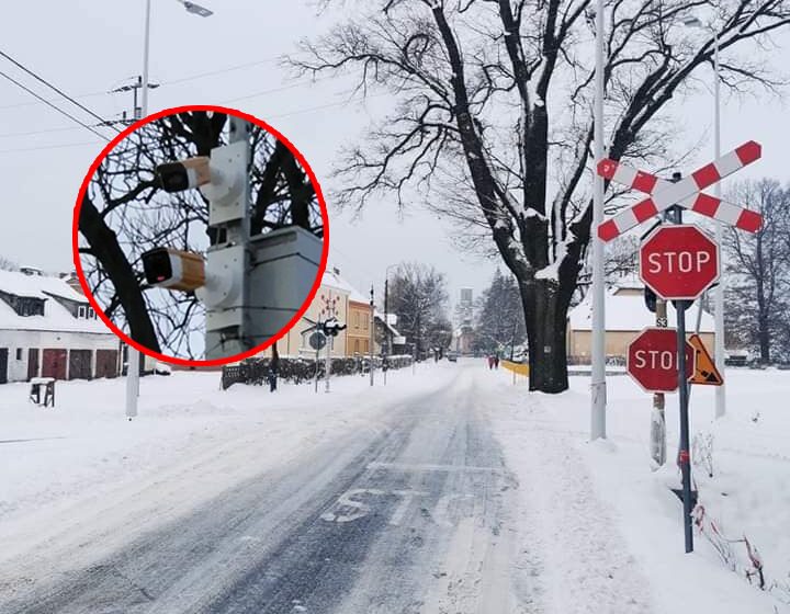 Kierowcy uważajcie! W Mirsku, Proszówce i Świeradowie na przejazdach zamontowano kamery