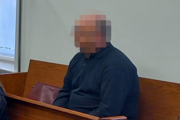 Ksiądz za pieniądze parafii kupił kryptowaluty na 1,2 miliona złotych. Jest wyrok!