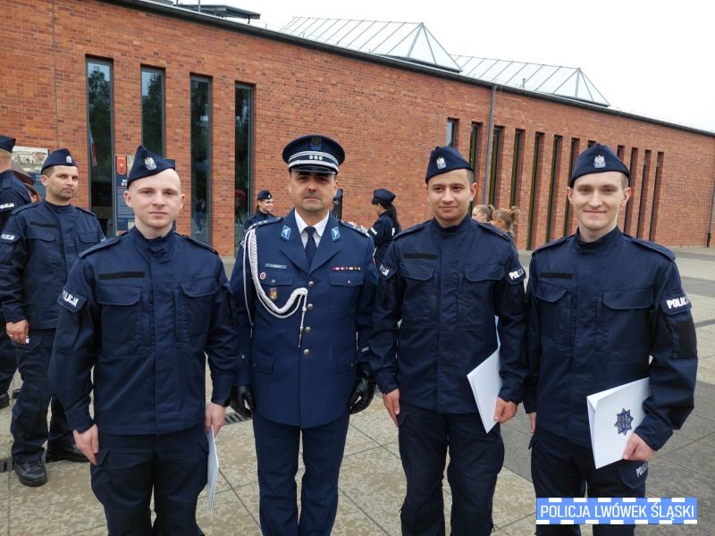 Nowi funkcjonariusze w szeregach lwóweckiej policji