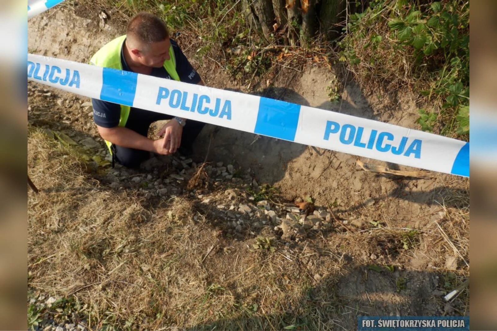 Policjanci zabezpieczyli miejsca, gdzie zostały ujawnione niewybuchy.