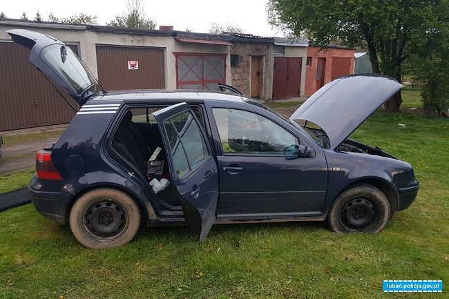 Policjanci ruszyli w pościg za nastolatkiem