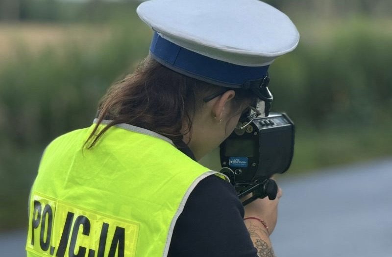 17 kierowców z mandatami - lwówecka policja podsumowała akcje „Prędkość”