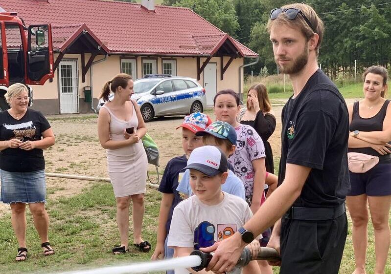 Bezpieczne Wakacje: Prewencyjna Inicjatywa Gminy Wleń i Sołectw