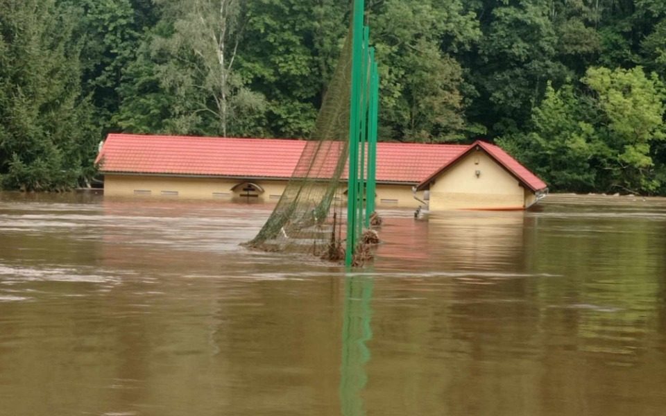 Skutki powodzi we Wleniu. Burmistrz Zych: straty na kilkadziesiąt milionów złotych