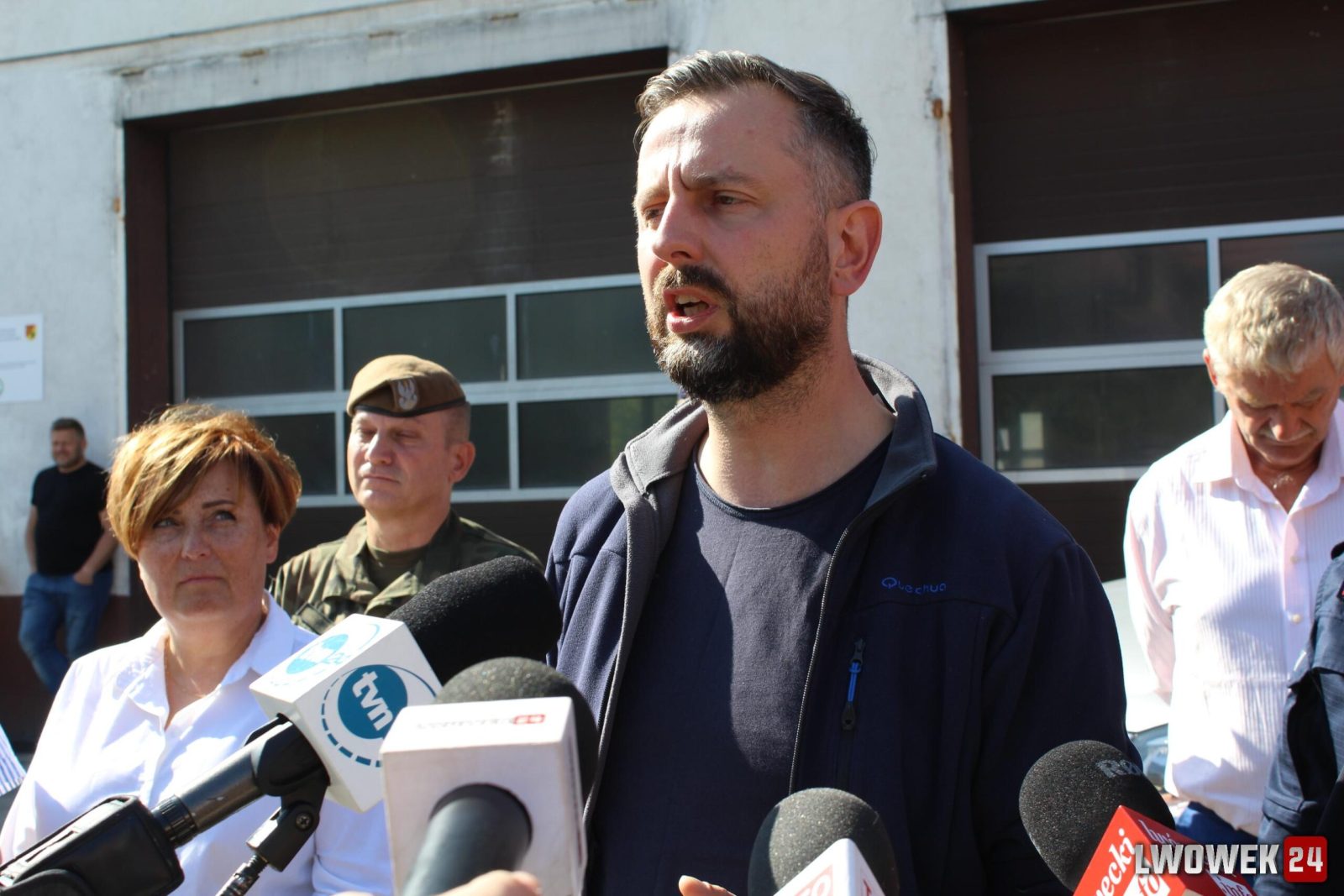 Wicepremier Kosiniak-Kamysz i szef MSWiA odwiedzili Lwówek Śląski
