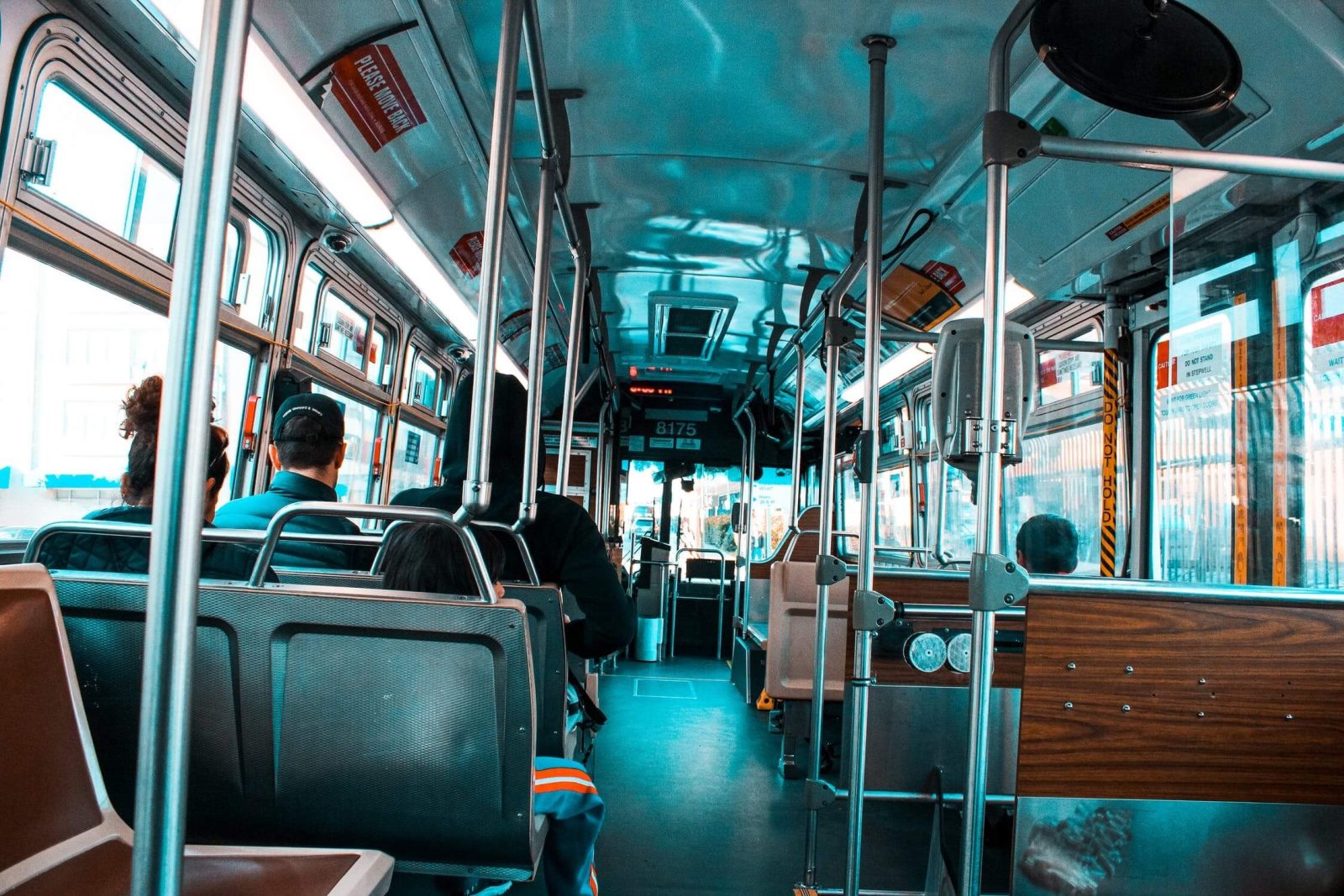 Ze Świeradowa dojedziemy autobusem do Pragi
