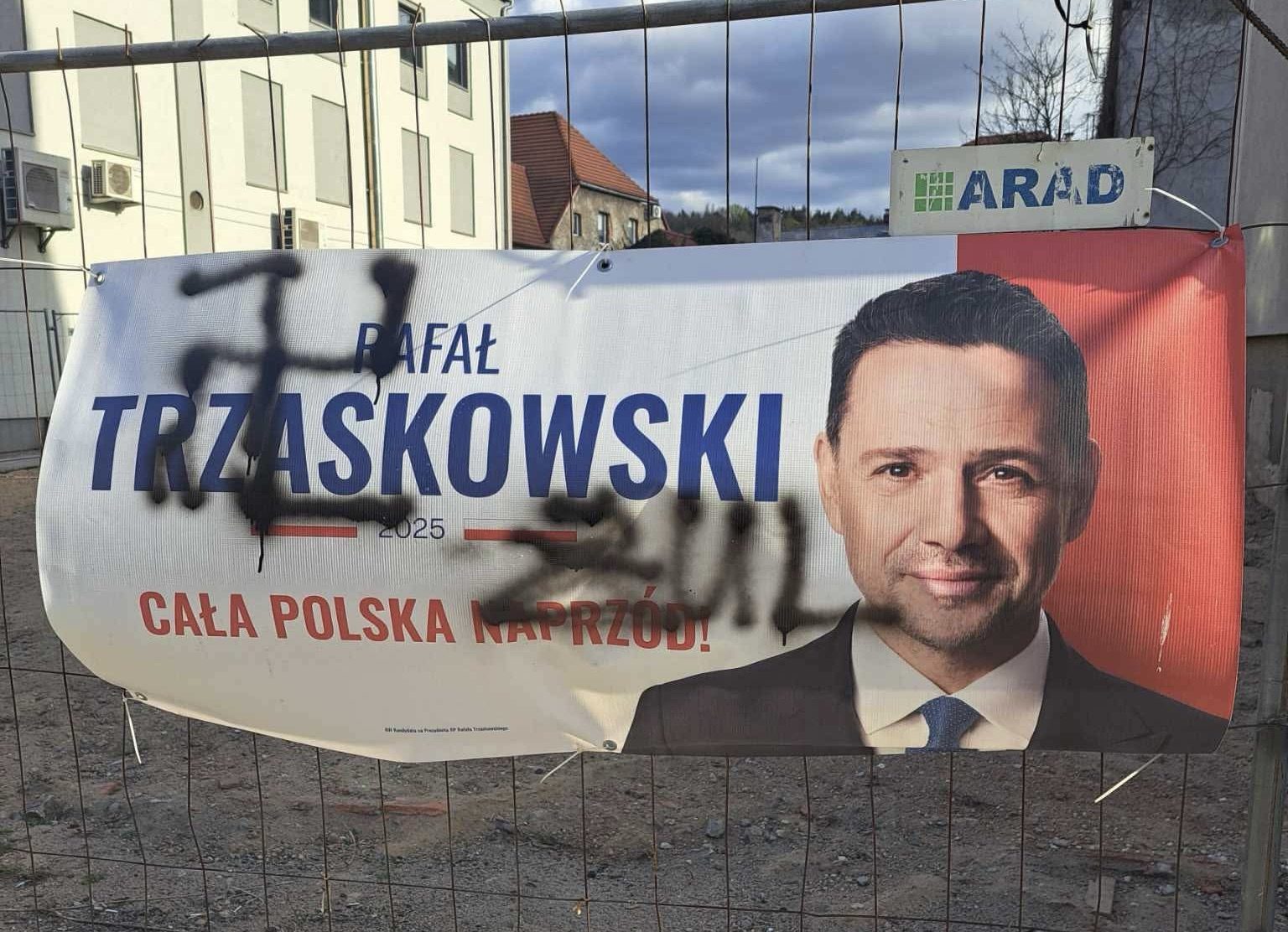 Banery wyborcze pod ostrzałem – kampania prezydencka w Lwówku Śląskim