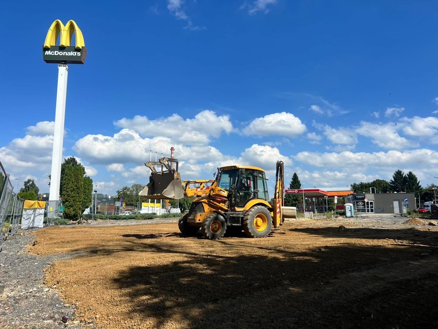 Znów w tym samym miejscu ruszyła budowa McDonald's w Jeleniej Górze