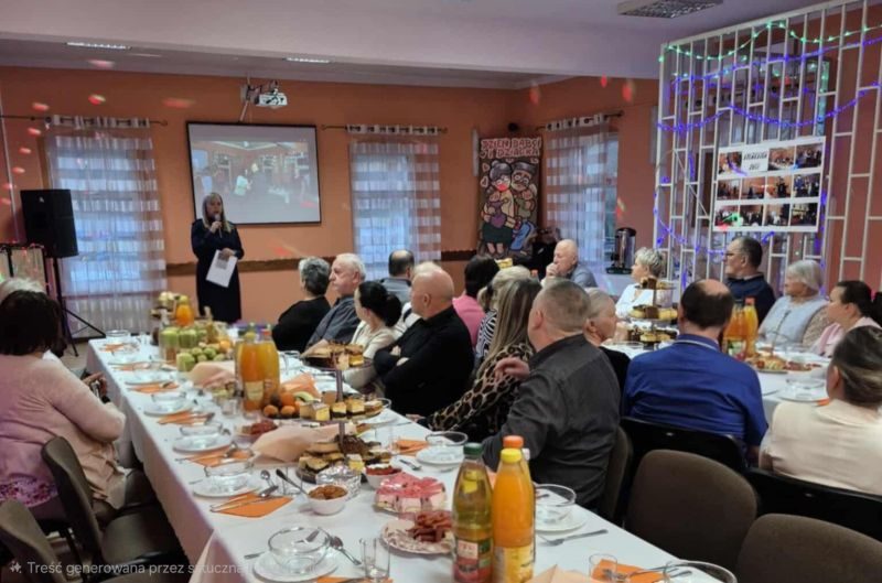 Bezpieczny senior – spotkanie profilaktyczne z okazji Dnia Babci i Dziadka w Nielestnie