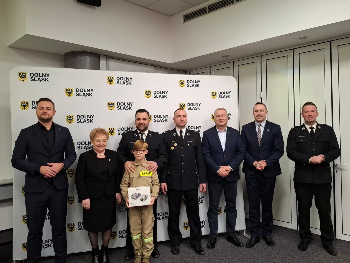 Gmina Mirsk i Województwo Dolnośląskie stawiają na nowoczesność. Dron trafił do strażaków OSP