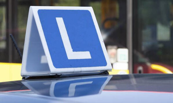 16-latek prowadził auto po drodze publicznej. Konsekwencje poniesie ojciec