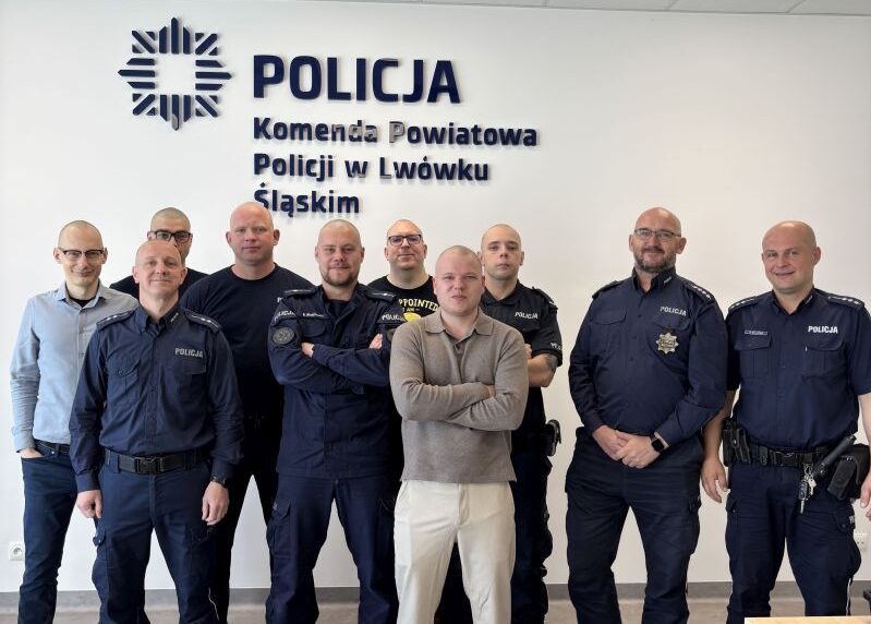 Policjanci z Lwówka Śląskiego solidarnie z dziećmi chorymi onkologicznie