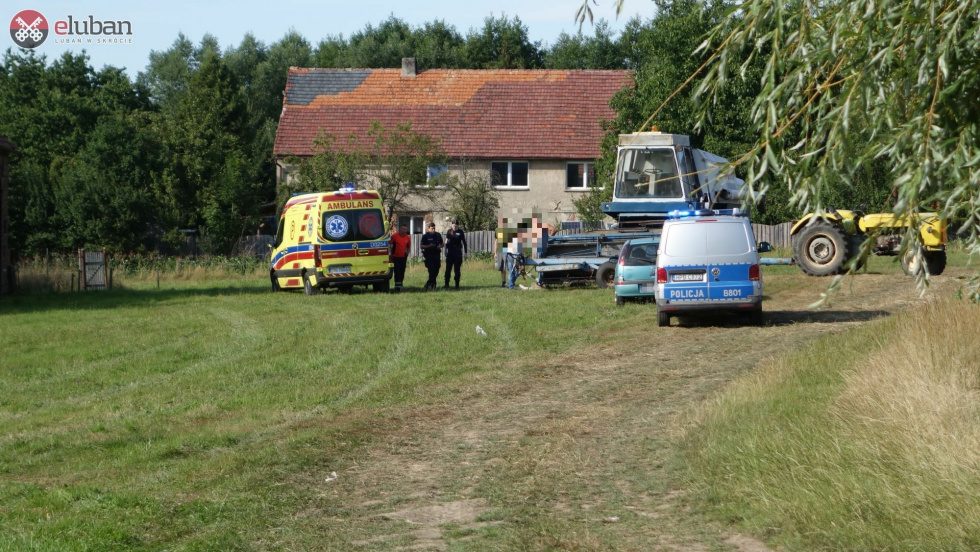 Mężczyzna został przygnieciony hederem