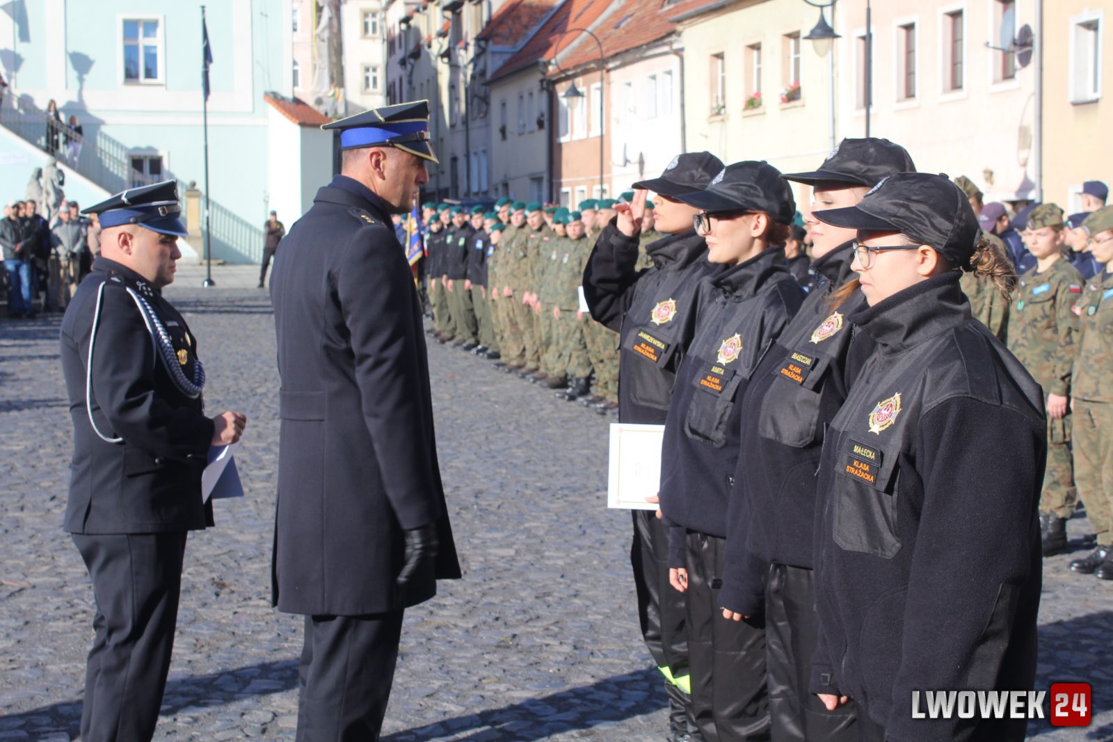 Uroczyste ślubowanie klas pierwszych w Lubomierzu — zdjęcie 102