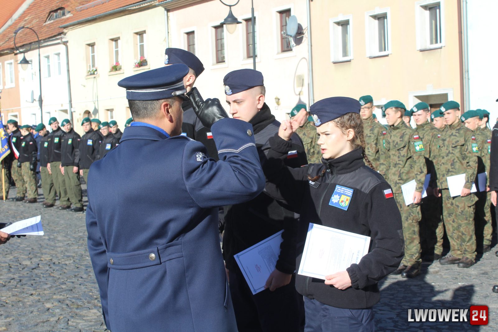 Uroczyste ślubowanie klas pierwszych w Lubomierzu — zdjęcie 89