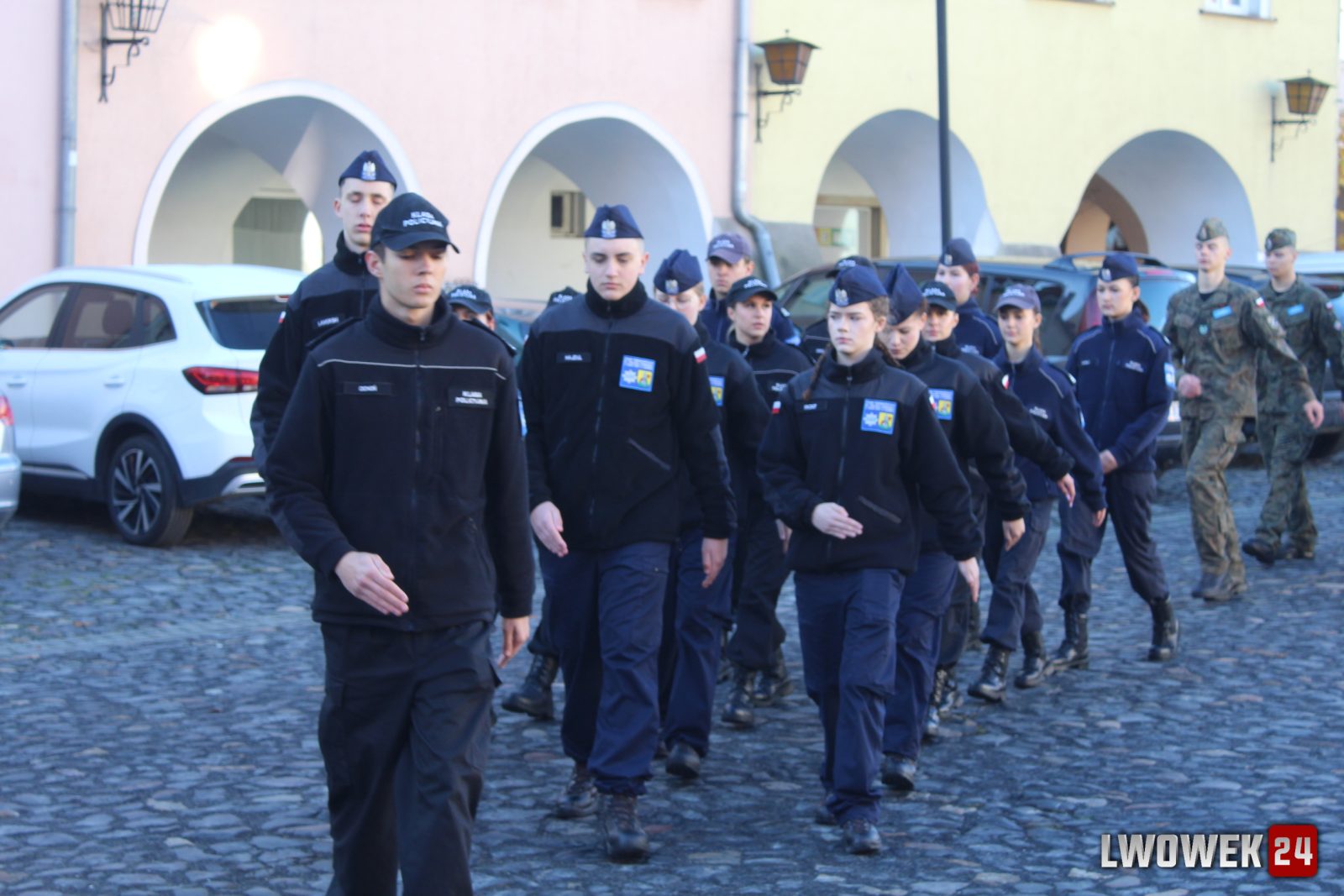Uroczyste ślubowanie klas pierwszych w Lubomierzu — zdjęcie 5