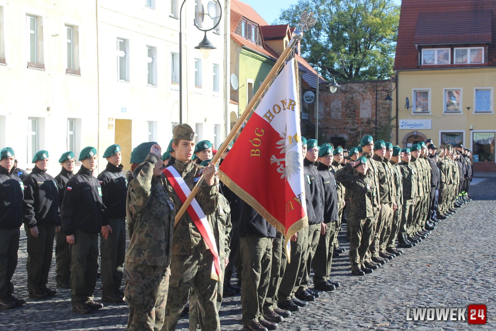 Uroczyste ślubowanie klas pierwszych w Lubomierzu — zdjęcie 31