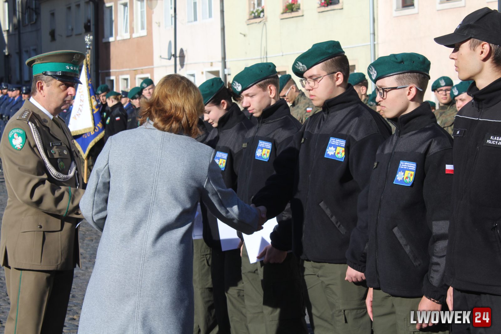 Uroczyste ślubowanie klas pierwszych w Lubomierzu — zdjęcie 137