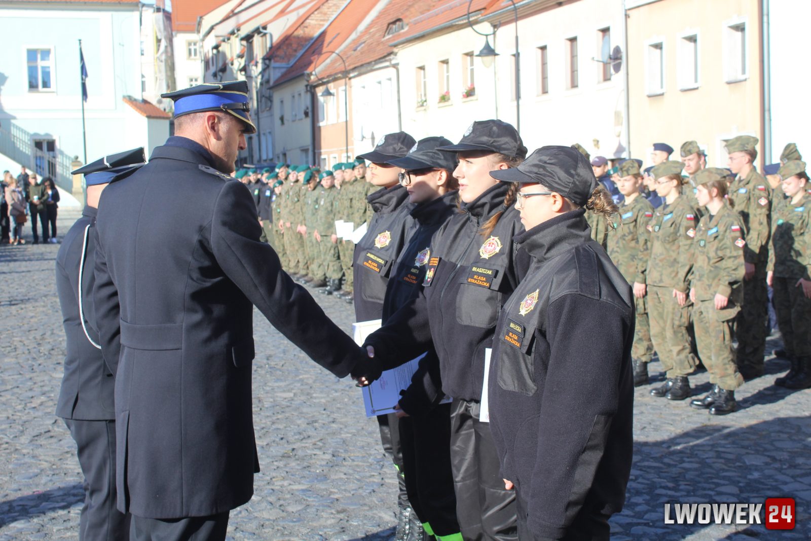 Uroczyste ślubowanie klas pierwszych w Lubomierzu — zdjęcie 104