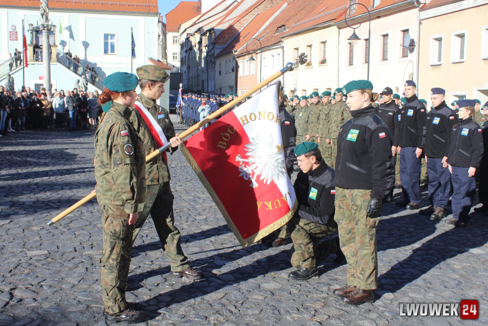 Uroczyste ślubowanie klas pierwszych w Lubomierzu — zdjęcie 39