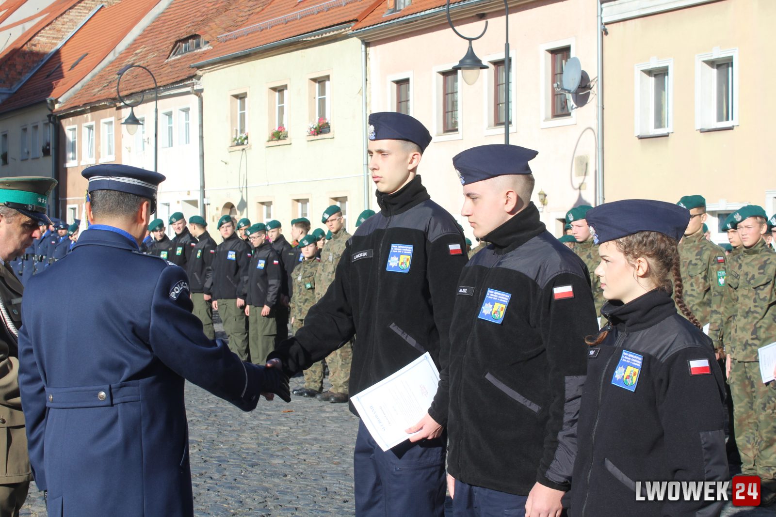 Uroczyste ślubowanie klas pierwszych w Lubomierzu — zdjęcie 88