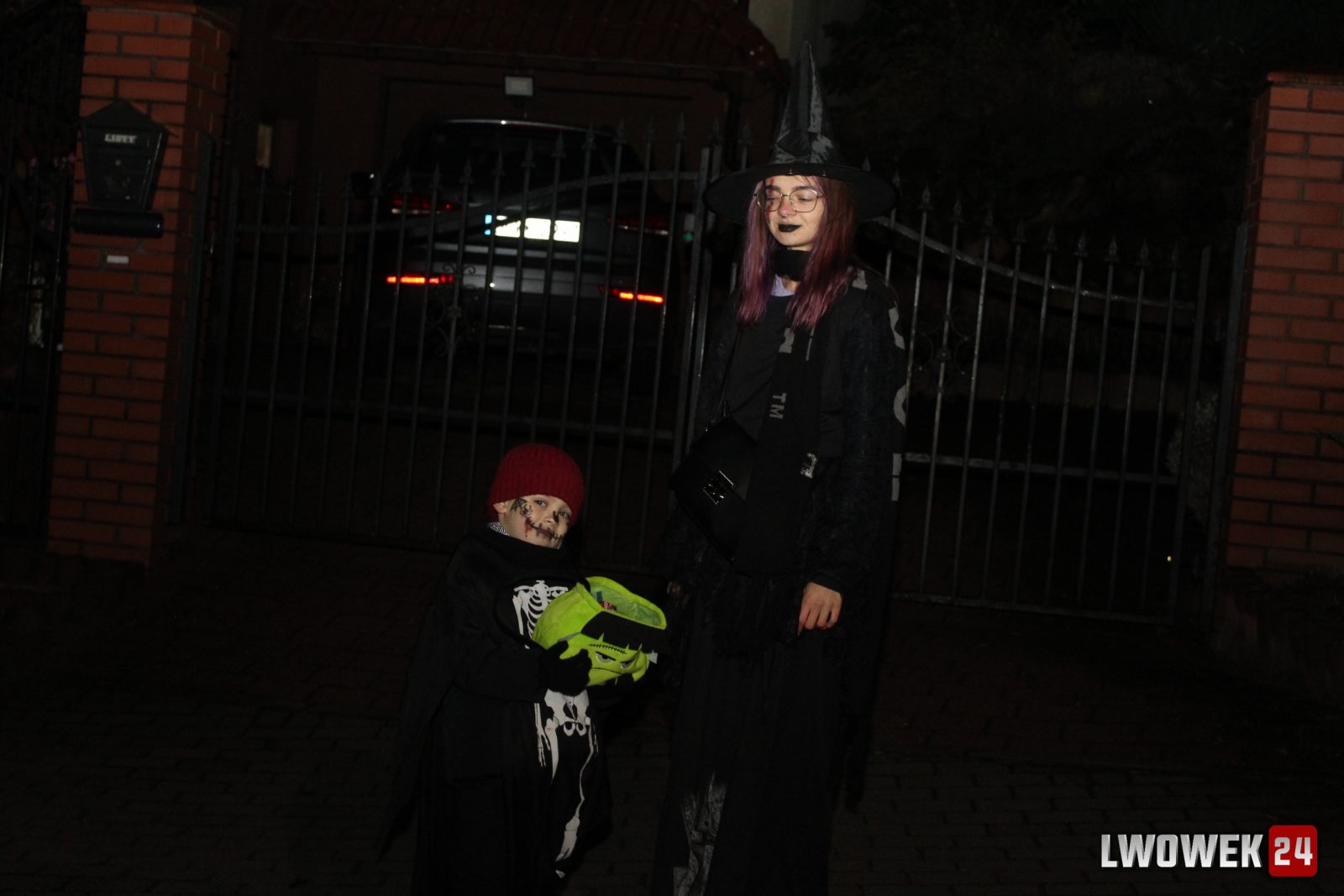 Lwówek Śląski w halloweenowym klimacie. Tak mieszkańcy spędzili 31 października — zdjęcie 8