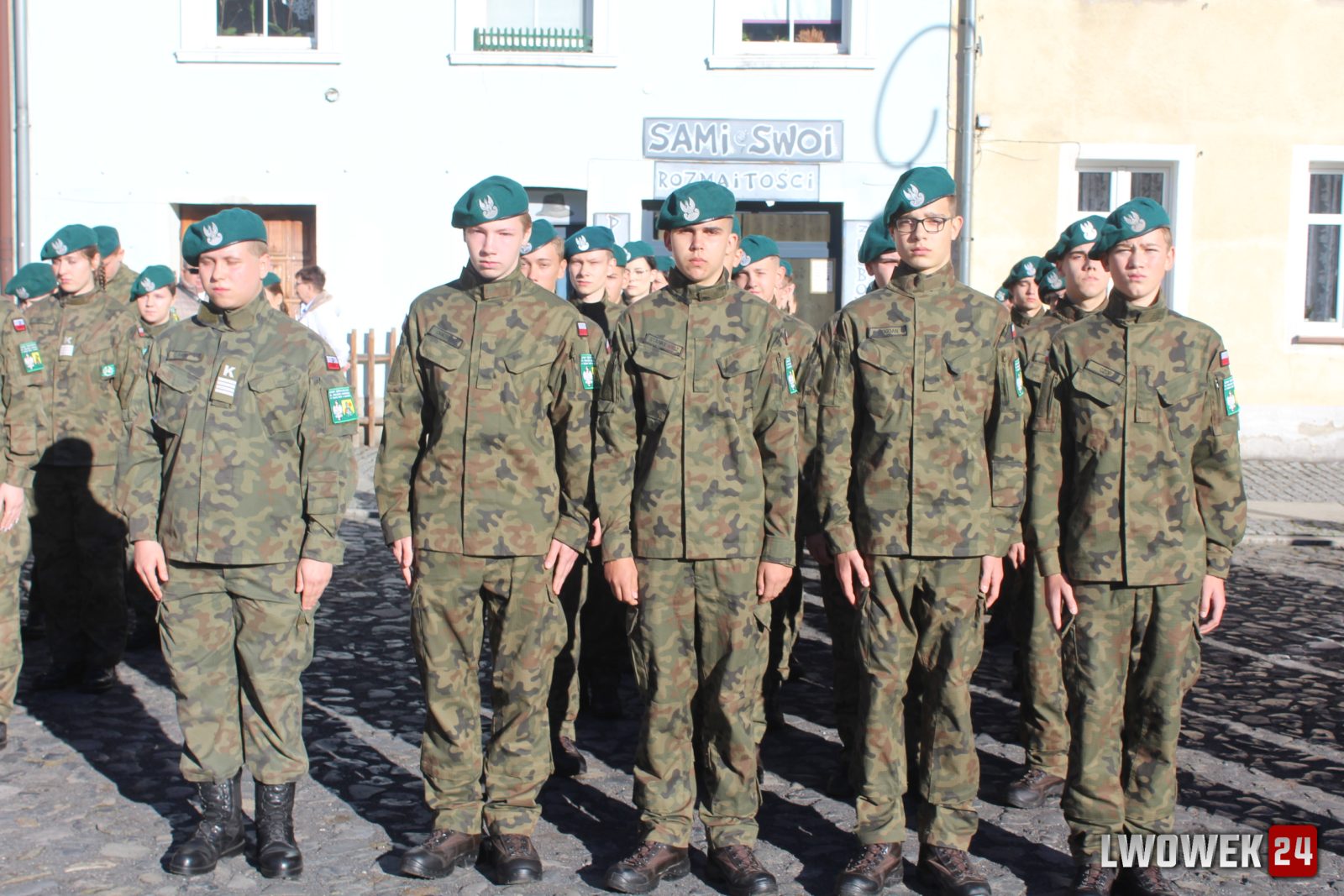 Uroczyste ślubowanie klas pierwszych w Lubomierzu — zdjęcie 46
