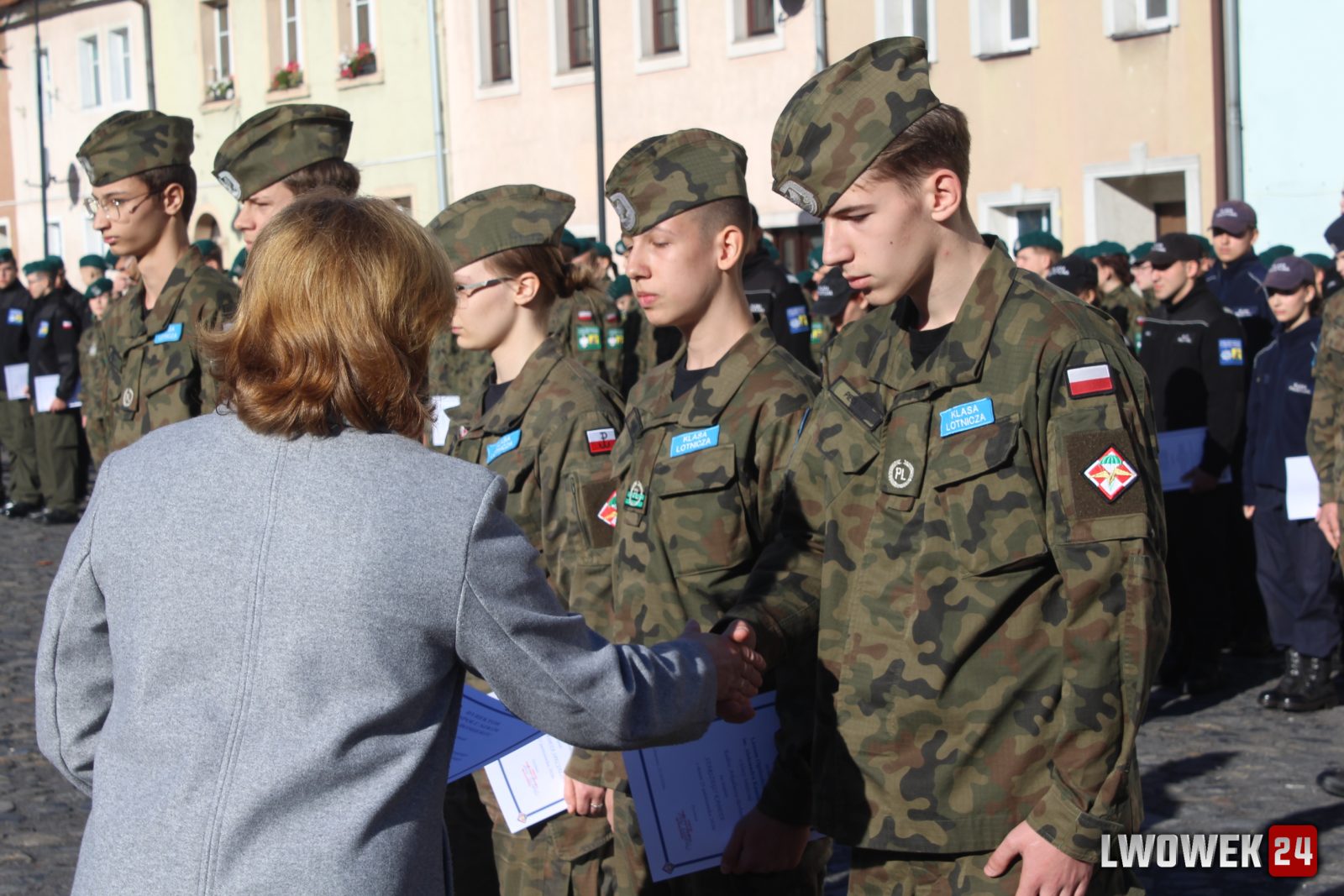 Uroczyste ślubowanie klas pierwszych w Lubomierzu — zdjęcie 147