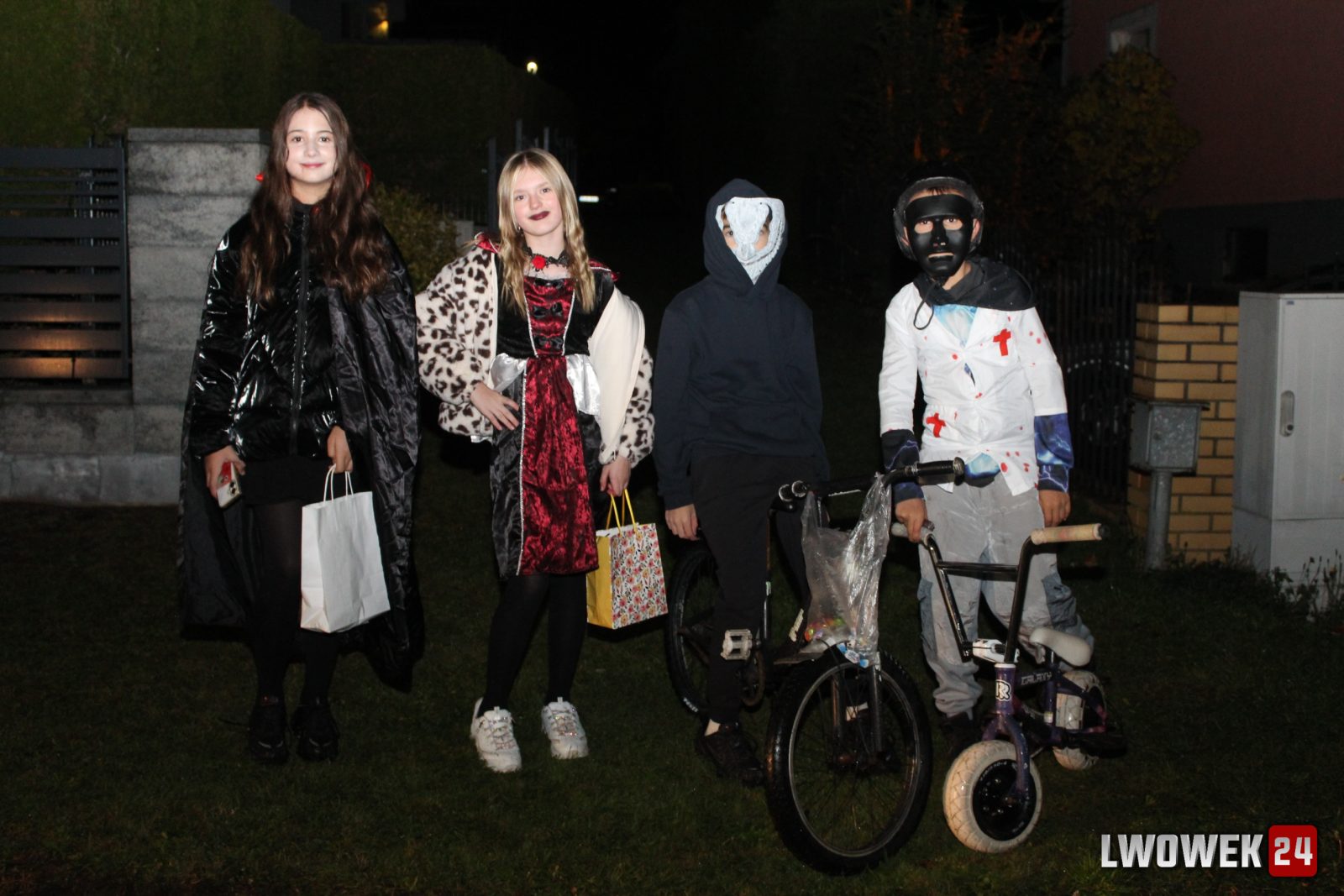 Lwówek Śląski w halloweenowym klimacie. Tak mieszkańcy spędzili 31 października — zdjęcie 5
